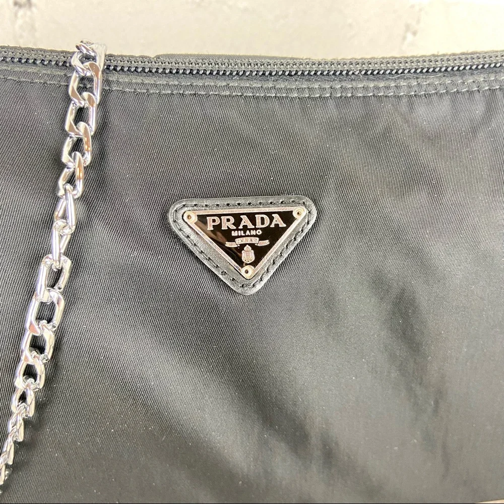 Prada pouch crossbody bag or shoulder bag with chains - Picture 4 of 16